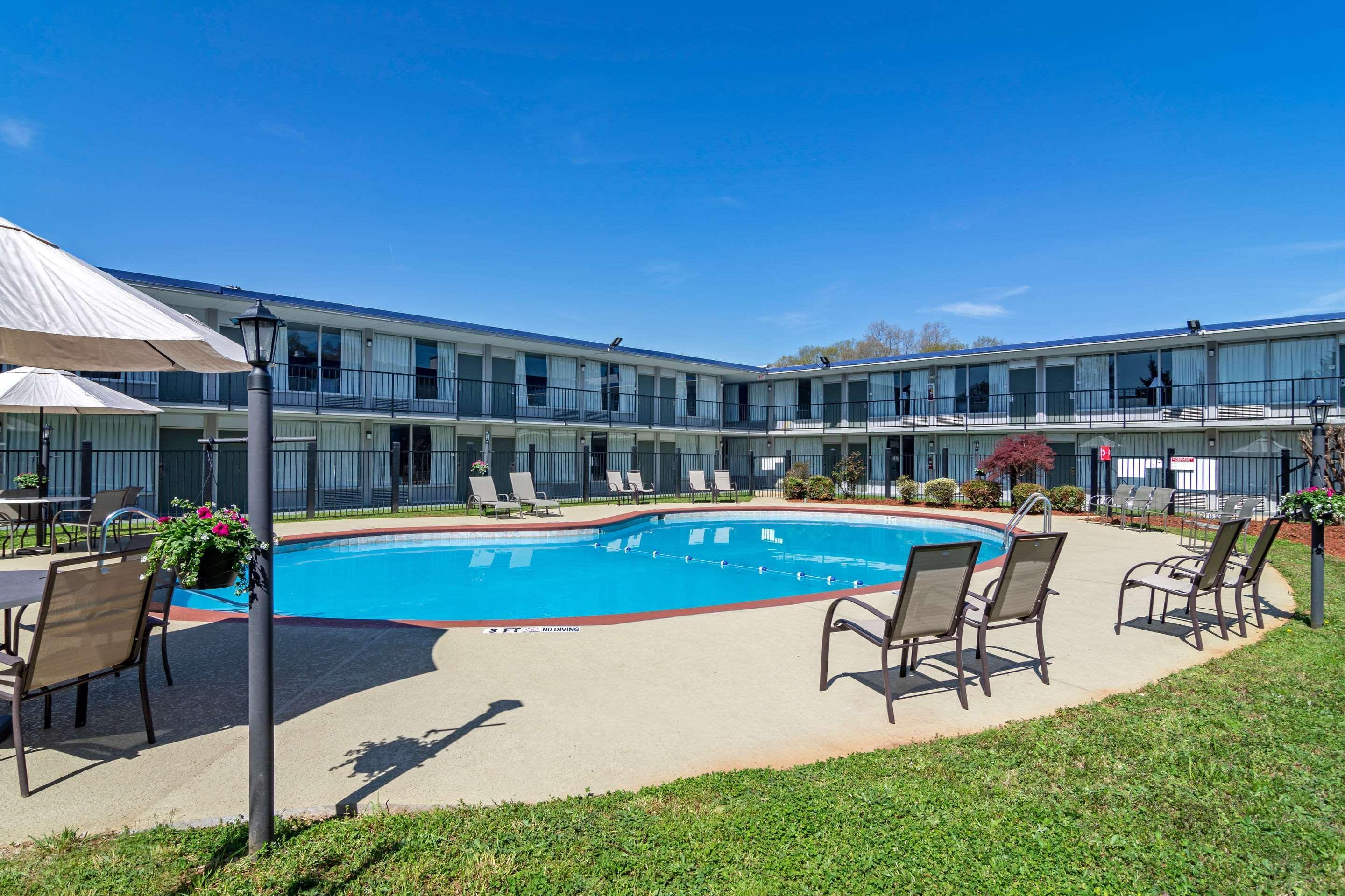 Quality Inn & Suites Cartersville Exterior foto
